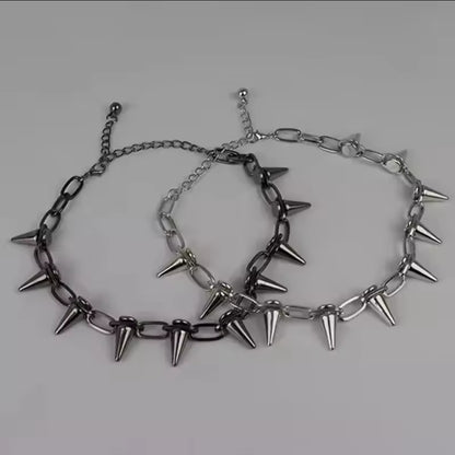 Spiked choker necklace (3 colors)